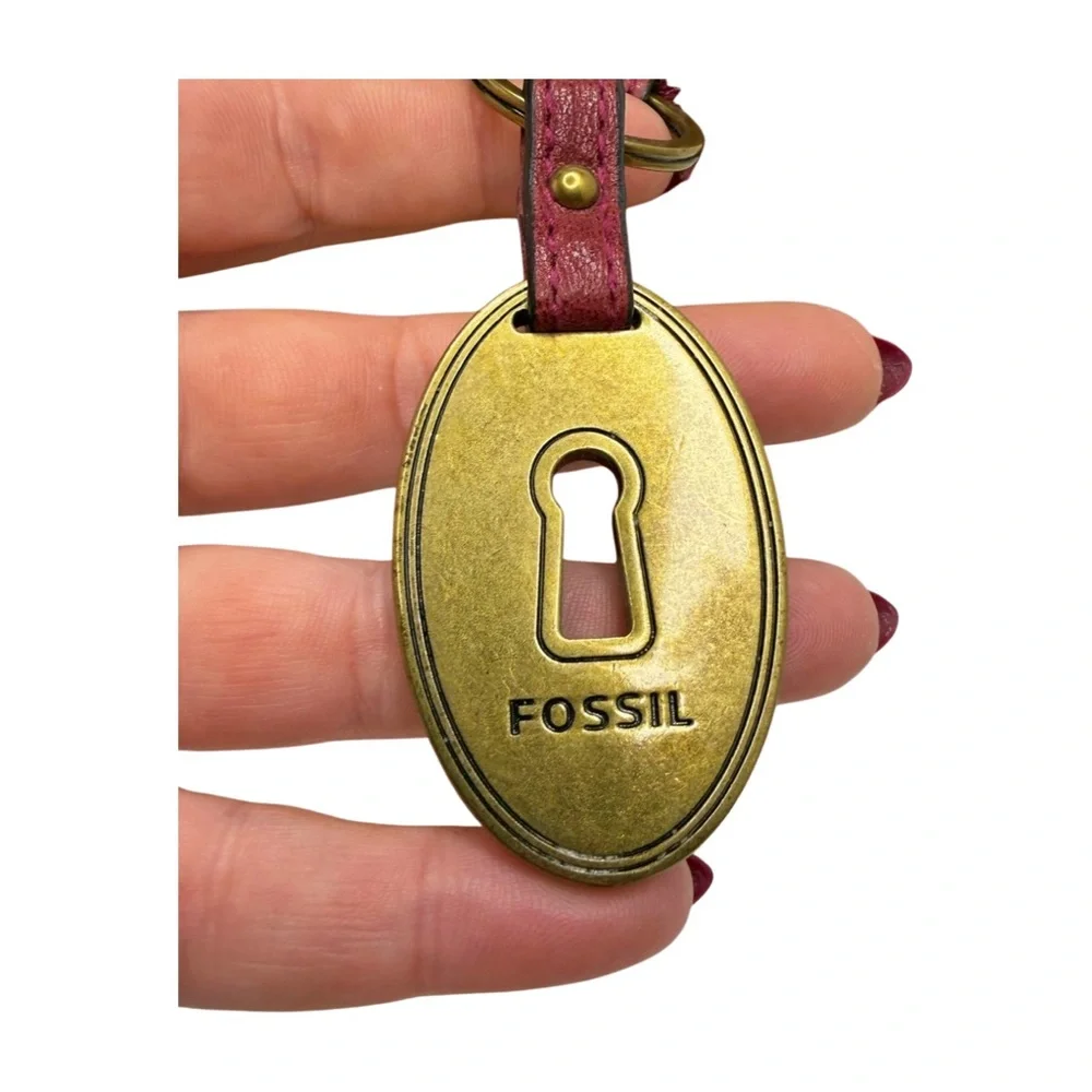 Fossil Red Leather Shoulder Bag Key Charm Vintage Distressed Hobo Purse